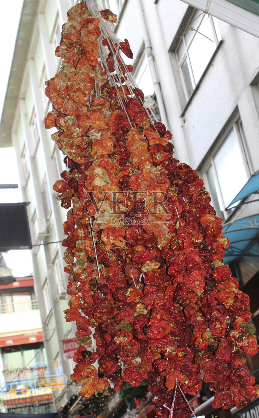 伊斯坦布尔卡迪柯伊的干辣椒用于做多尔玛照片摄影图片