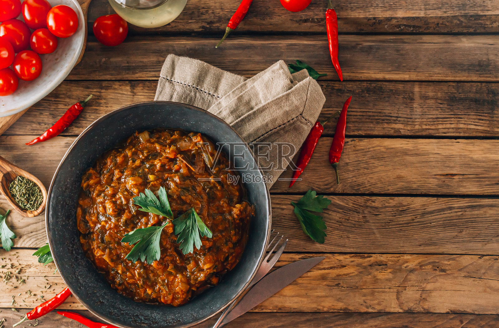 传统格鲁吉亚菜肴Ostri照片摄影图片