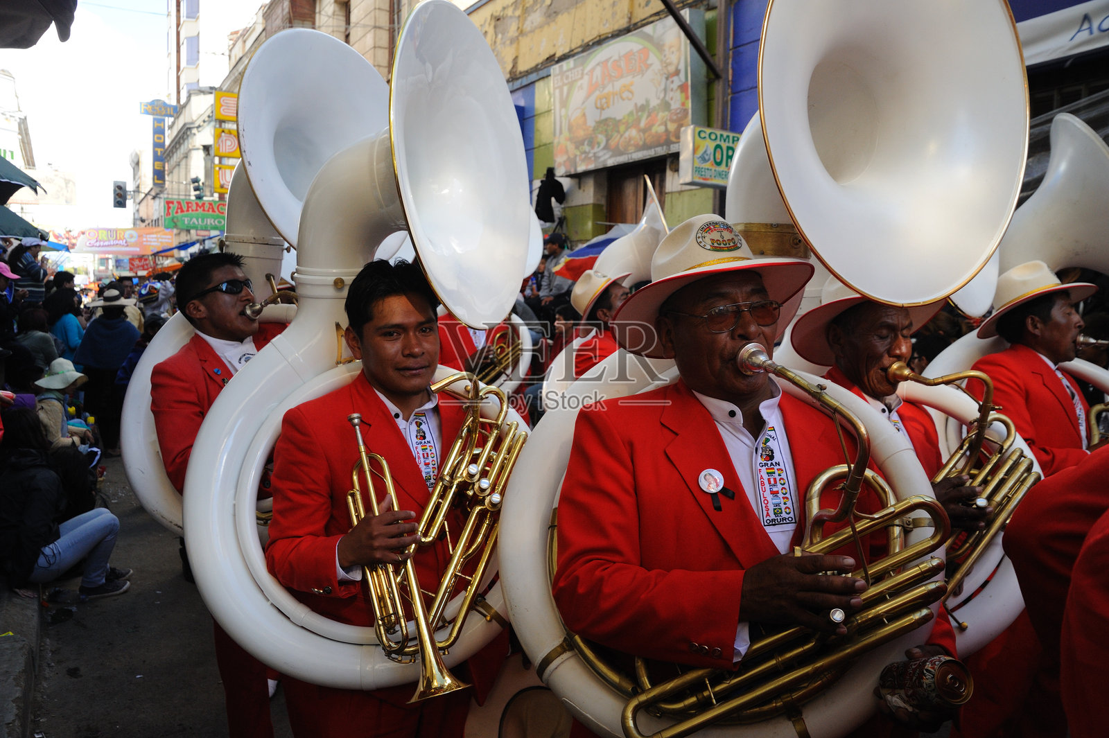 奥鲁罗狂欢节服装照片摄影图片
