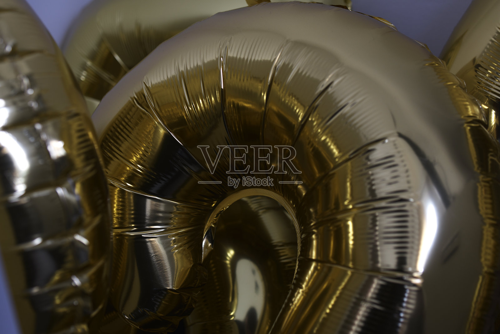 金色气球照片摄影图片