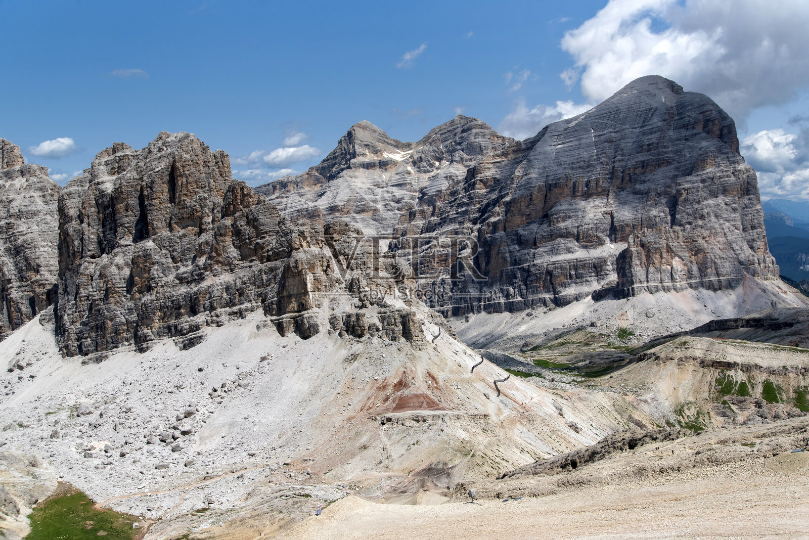 美丽的山脉风景。意大利南蒂罗尔的多洛米蒂山脉，列入联合国教科文组织世界遗产名录。照片摄影图片