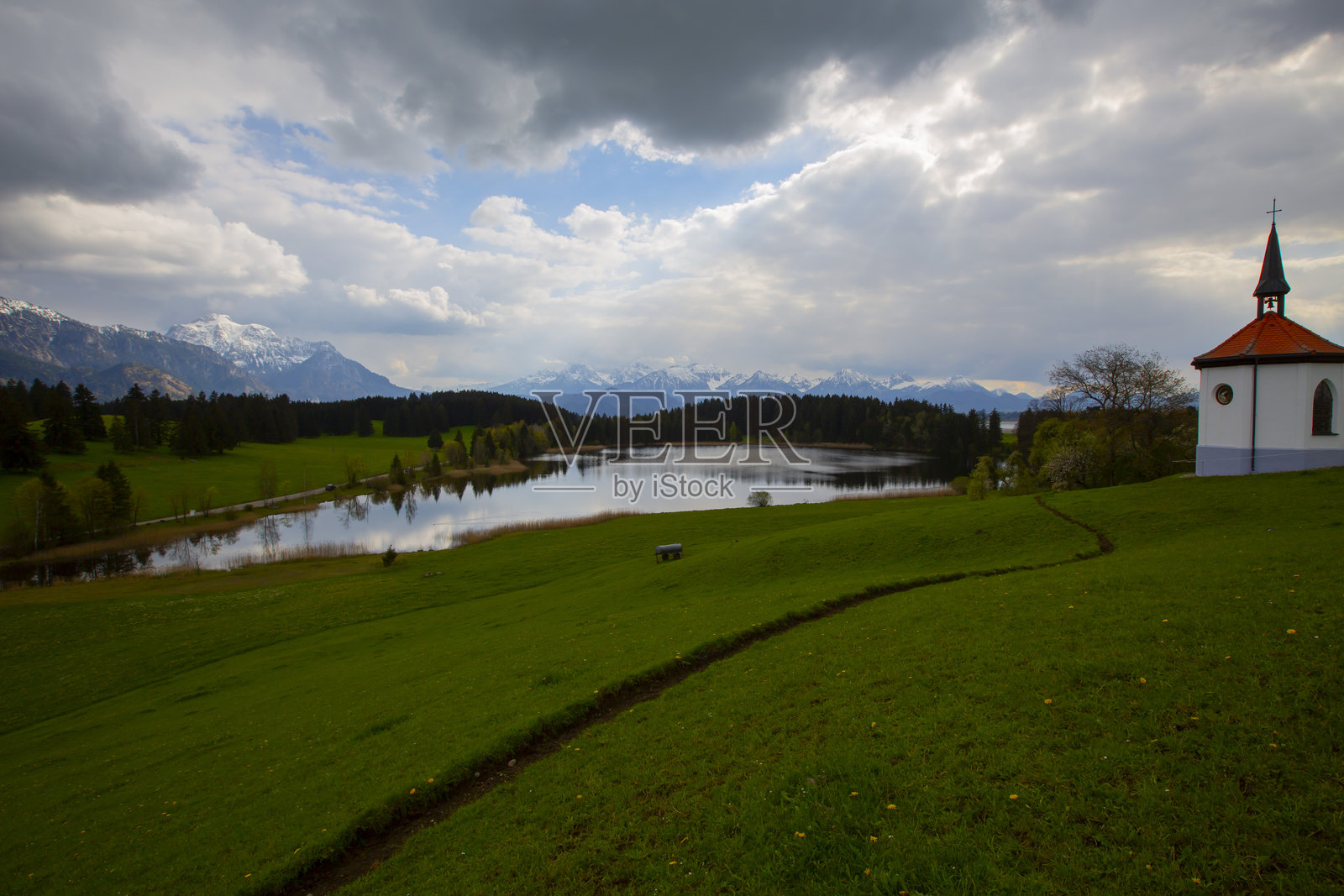 Hegratsriedsee环湖徒步旅行照片摄影图片