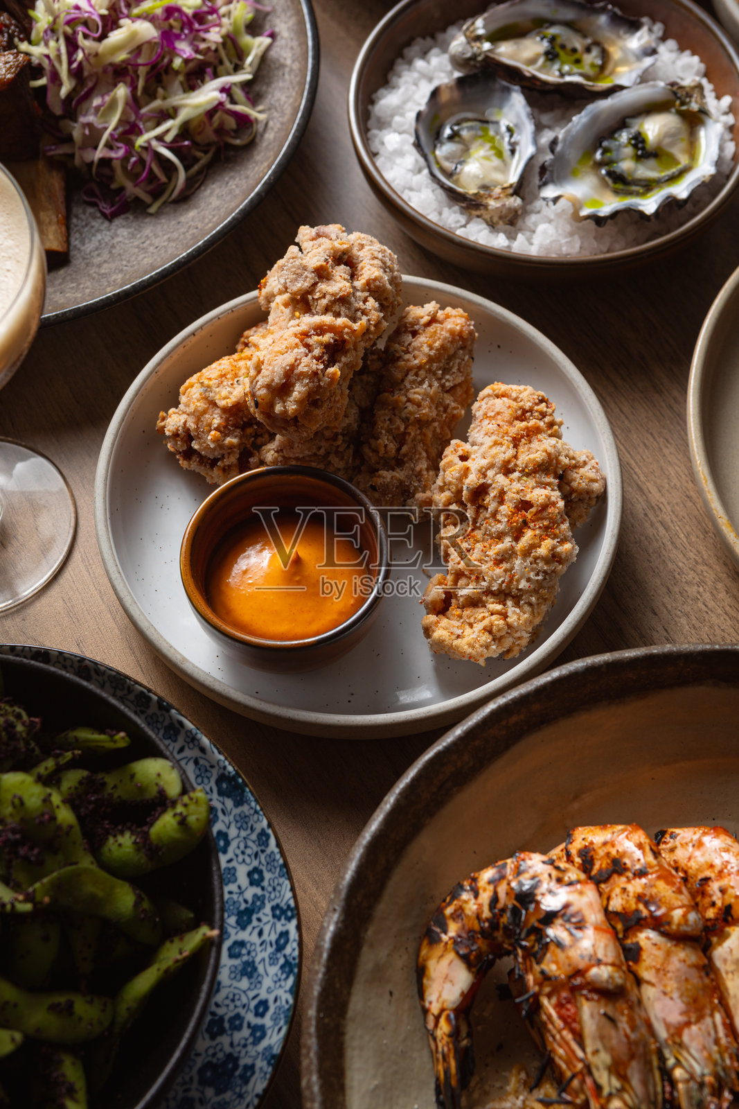 现代亚洲融合菜肴照片摄影图片