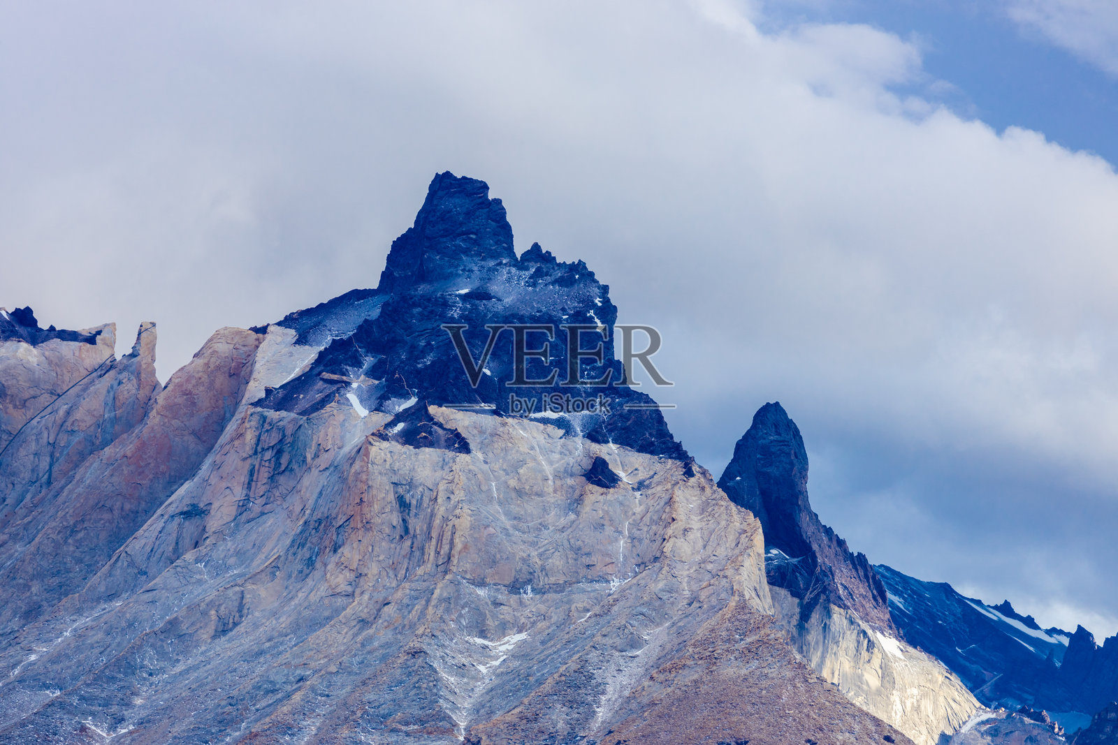 智利巴塔哥尼亚的托雷斯德尔潘恩国家公园照片摄影图片