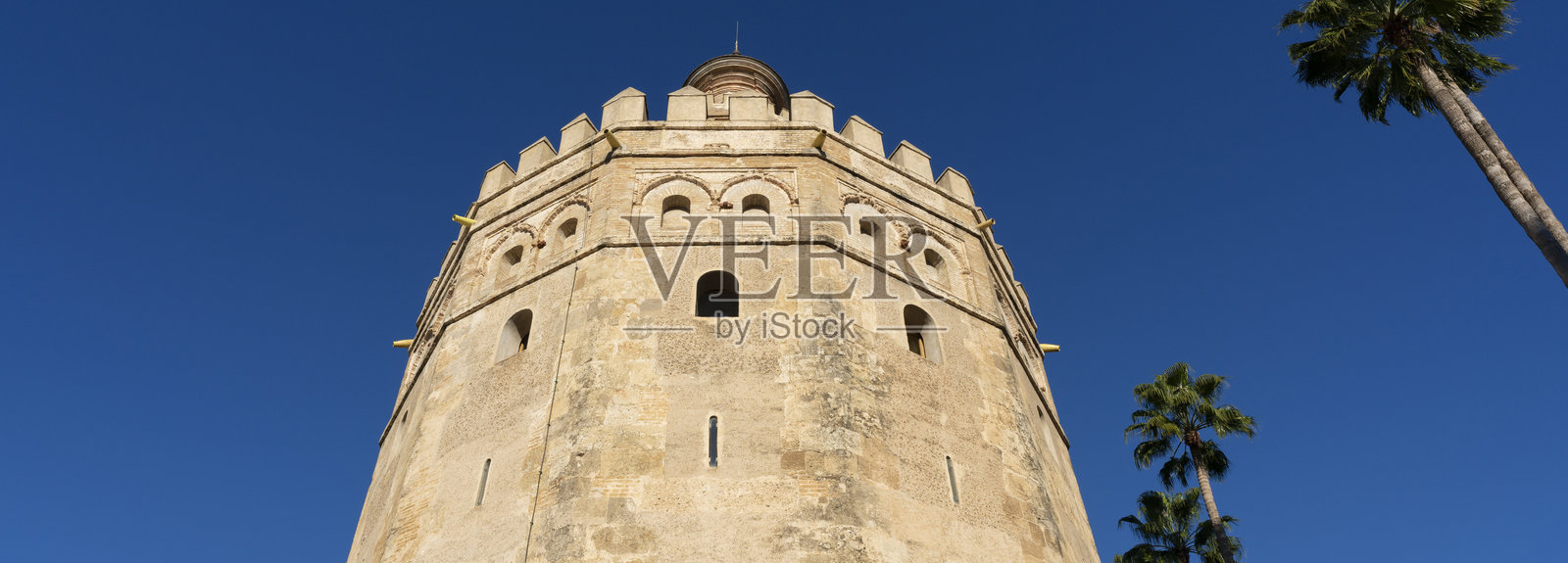 黄金塔，塞维利亚照片摄影图片