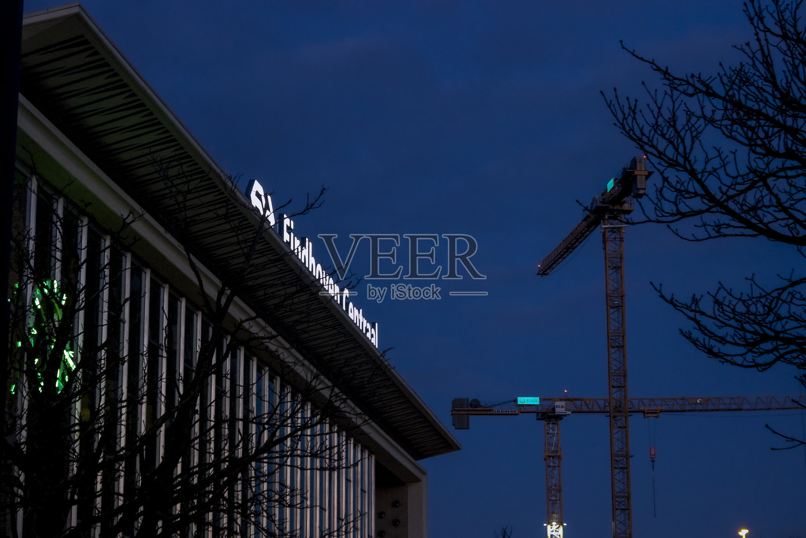 埃因霍温中央车站照片摄影图片