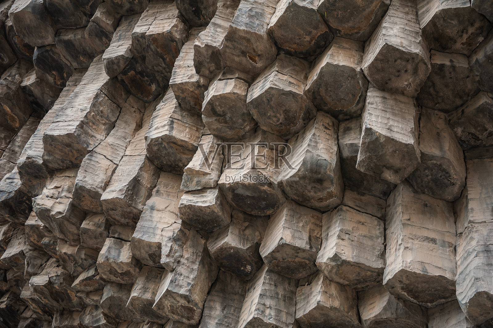 亚美尼亚加尔尼的石头交响乐，六角形岩石 formations照片摄影图片