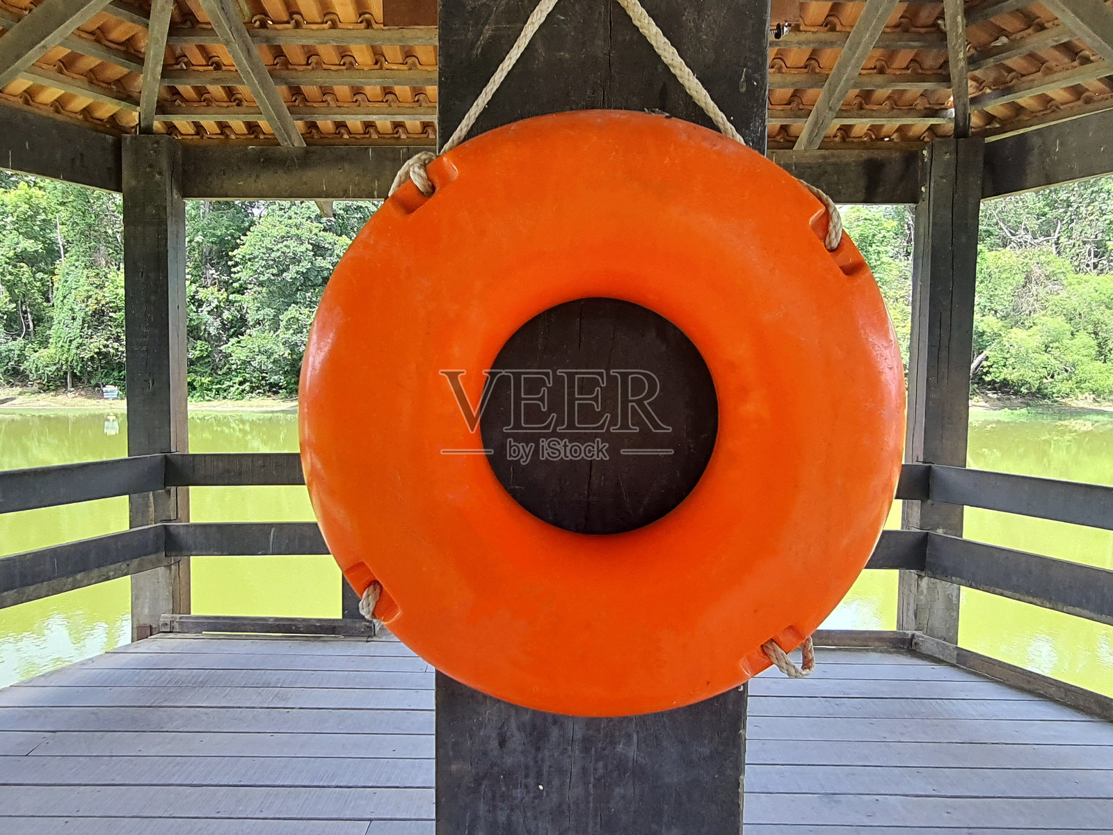 救生圈照片摄影图片