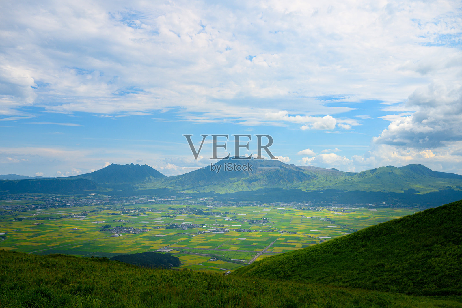 山脉与天空的美丽景色照片摄影图片