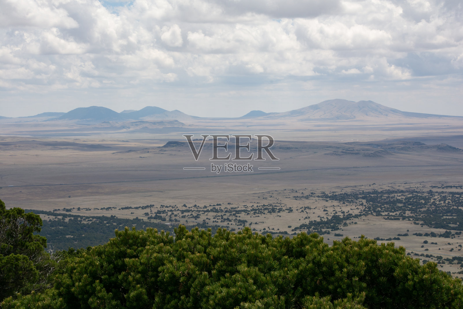 卡普林火山国家纪念碑的顶视图照片摄影图片