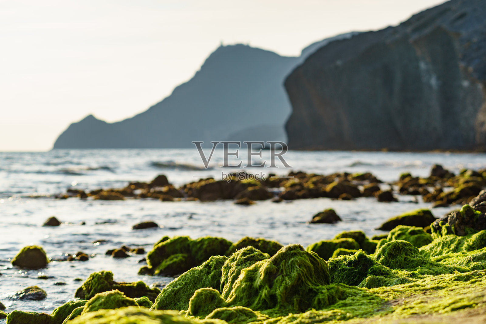 西班牙卡波德加塔公园的蒙苏尔海滩照片摄影图片