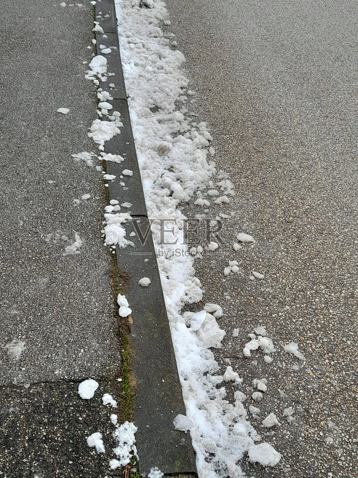 雪-covered街道作为背景照片摄影图片