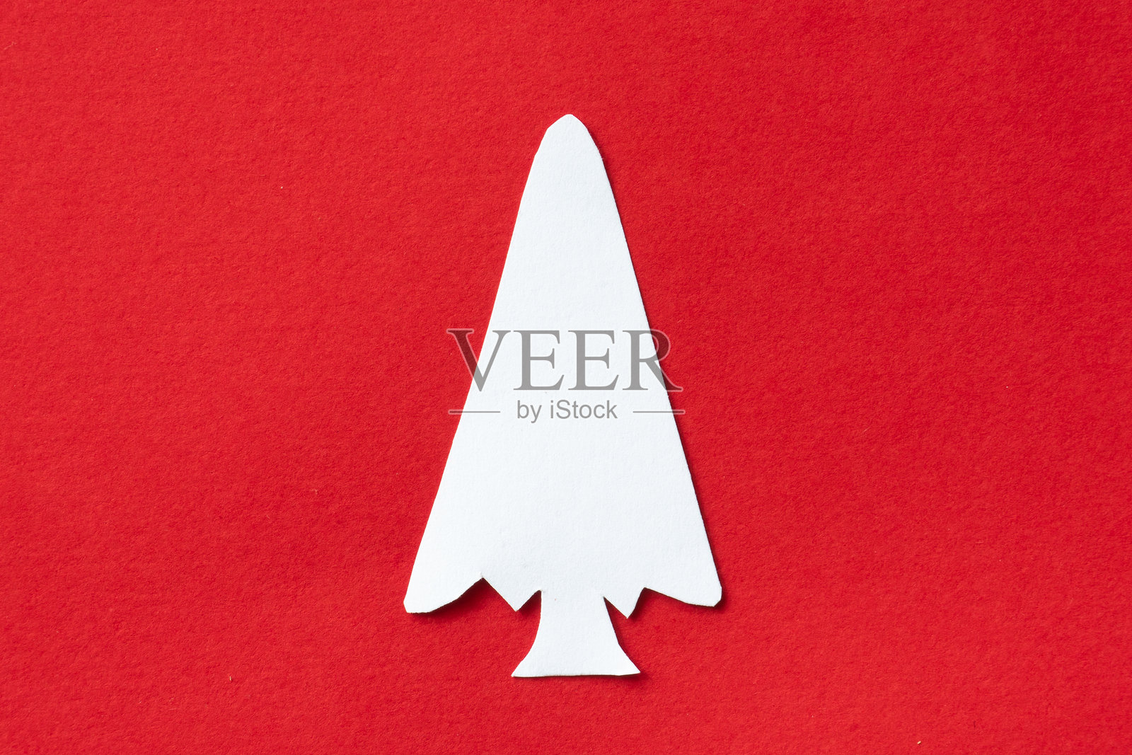 纸艺剪纸中的松树照片摄影图片