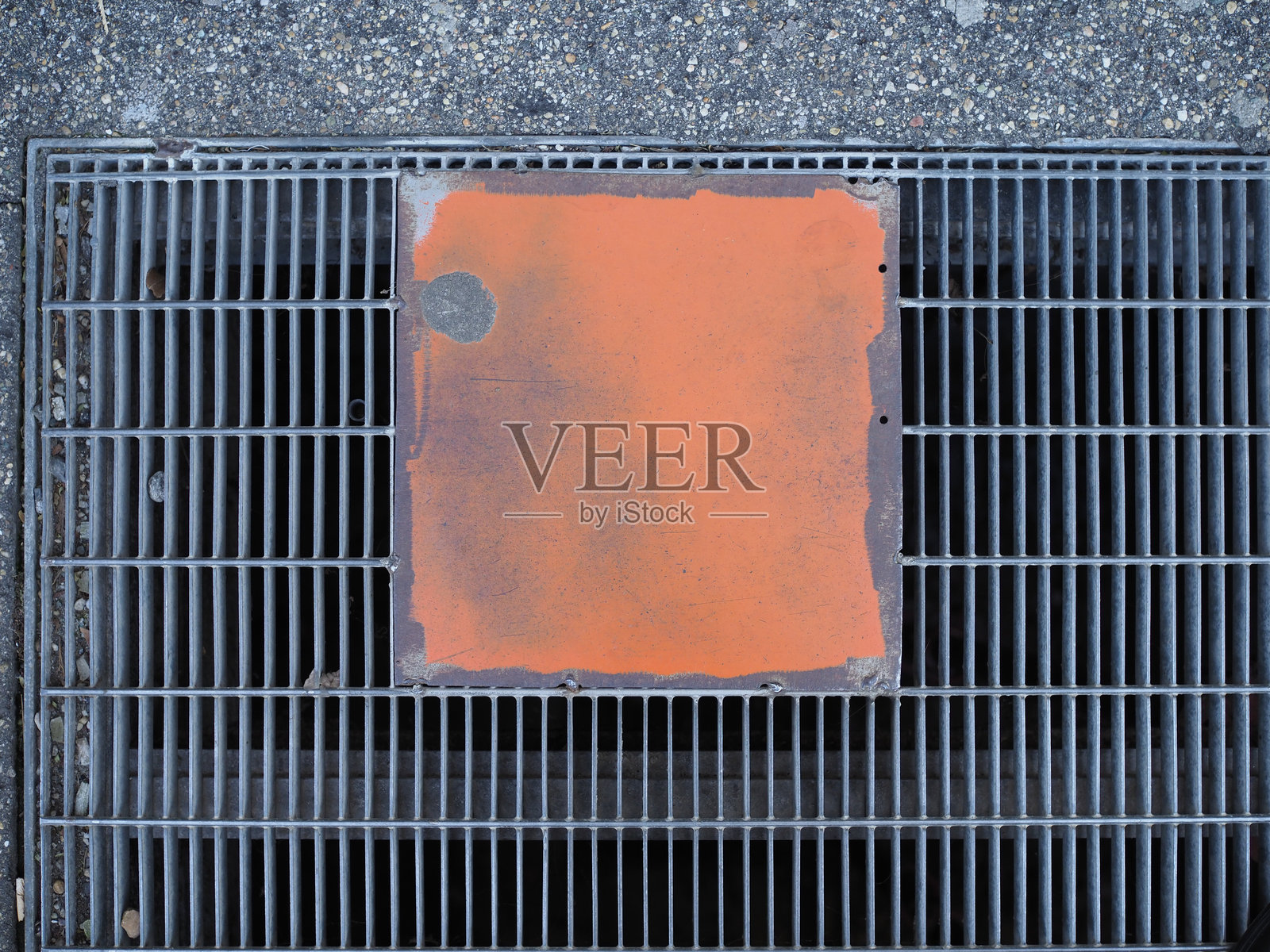 钢制人孔格栅背景照片摄影图片