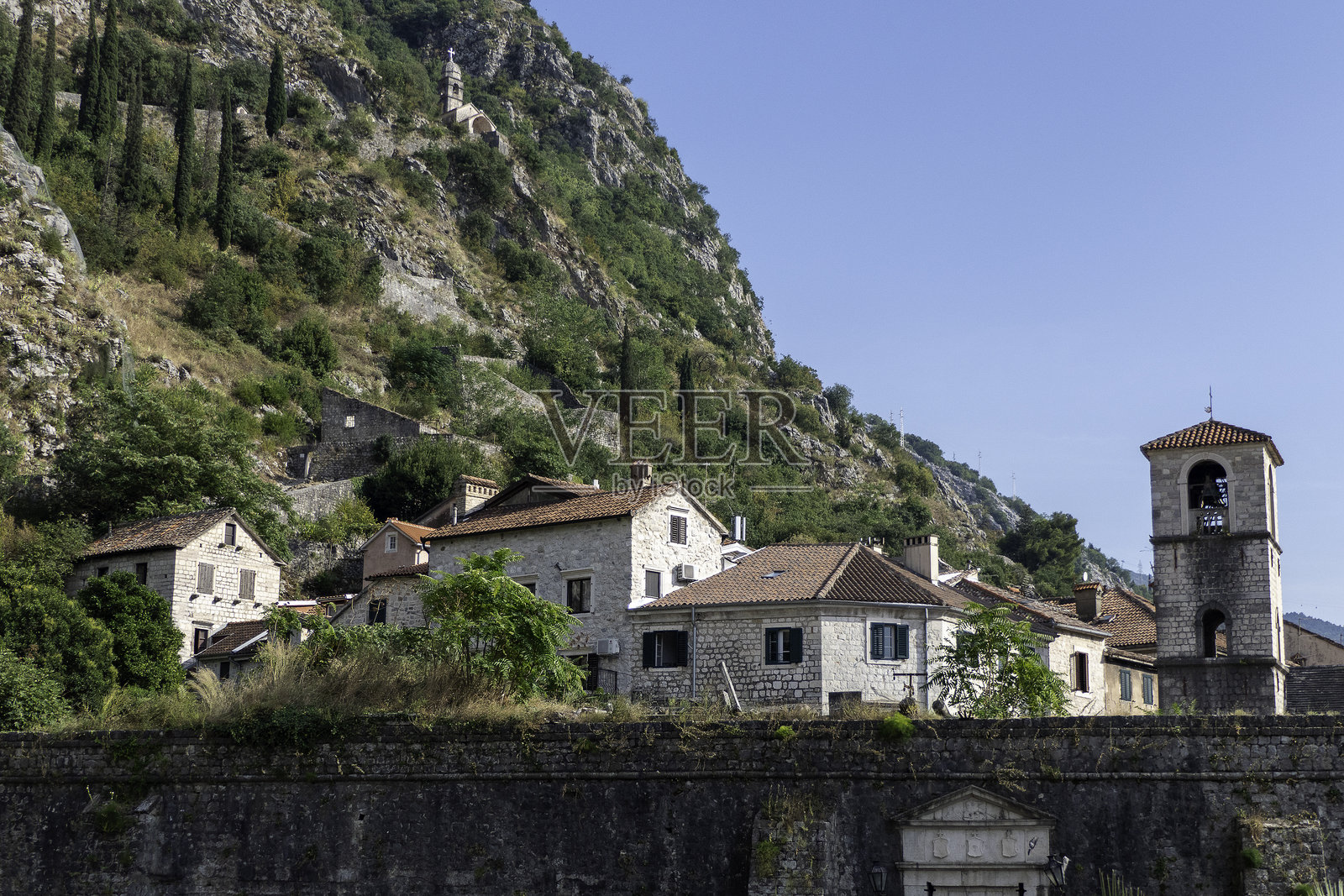 黑山,外城墙外的科托尔景观照片摄影图片