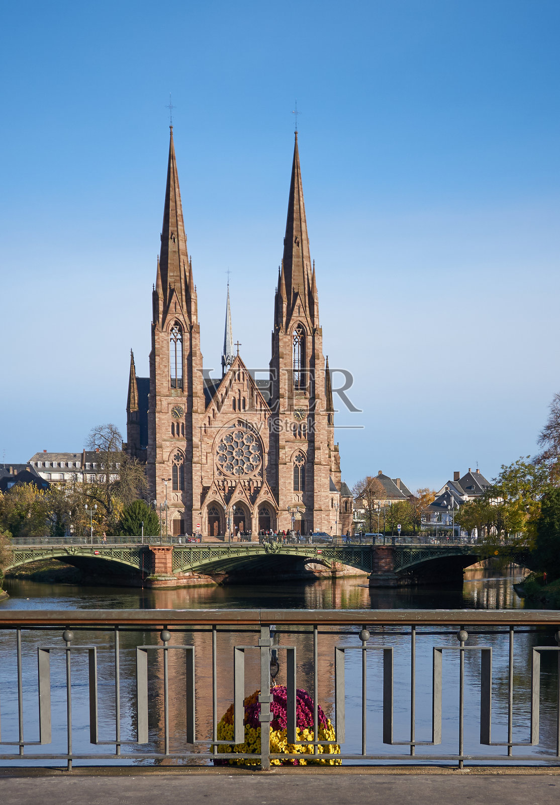 法国斯特拉斯堡的圣保罗教堂照片摄影图片