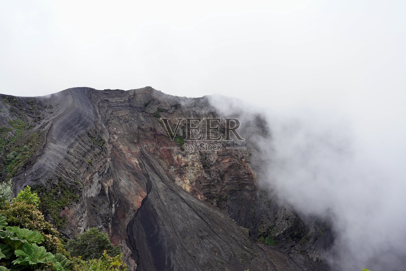 在哥斯达黎加伊拉苏火山徒步旅行照片摄影图片