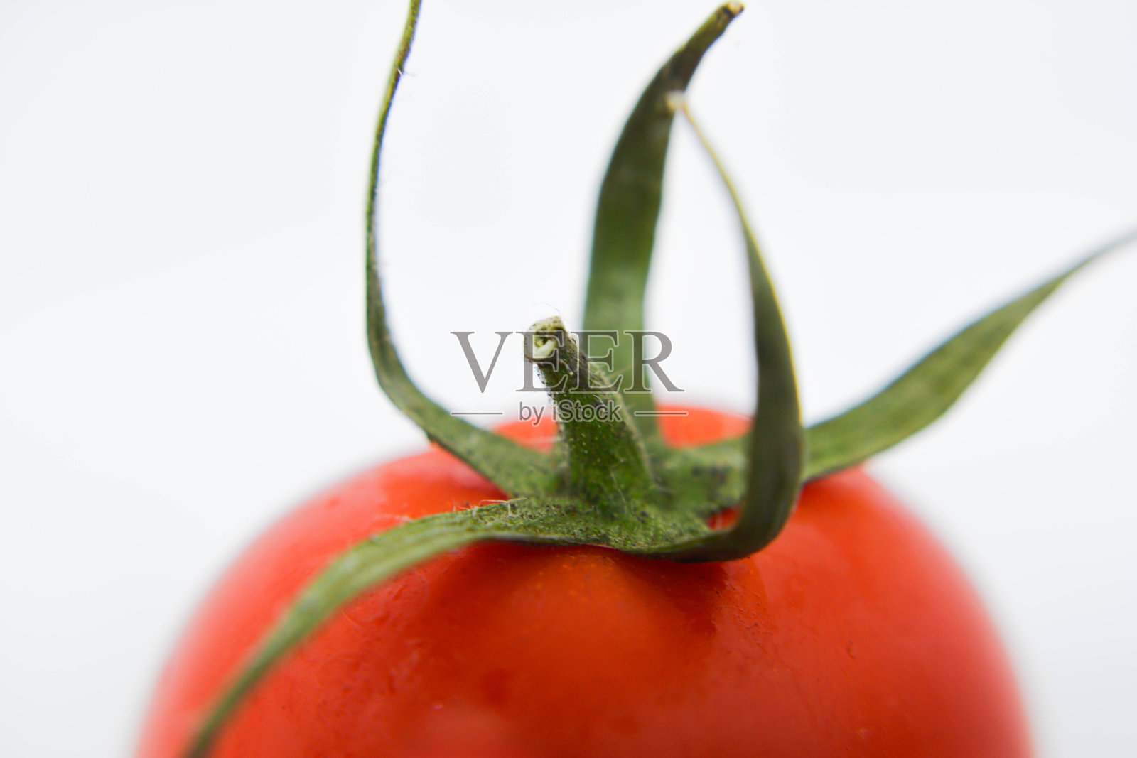 白色背景上的番茄。新鲜番茄。红色番茄。蔬菜。照片摄影图片