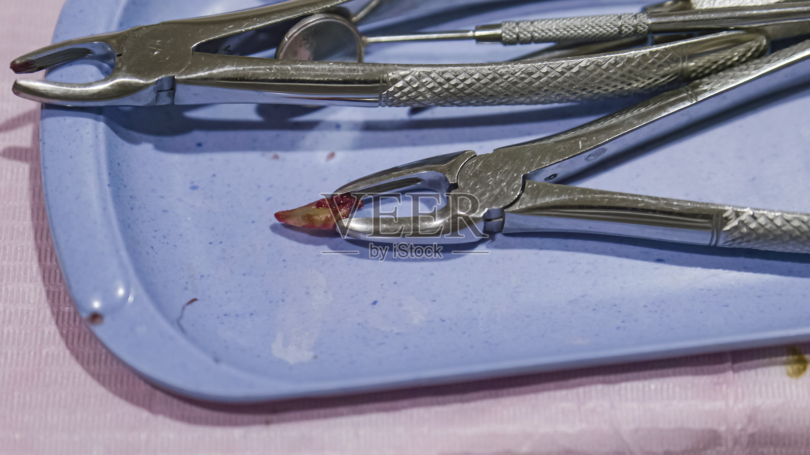 牙科拔牙设备。照片摄影图片