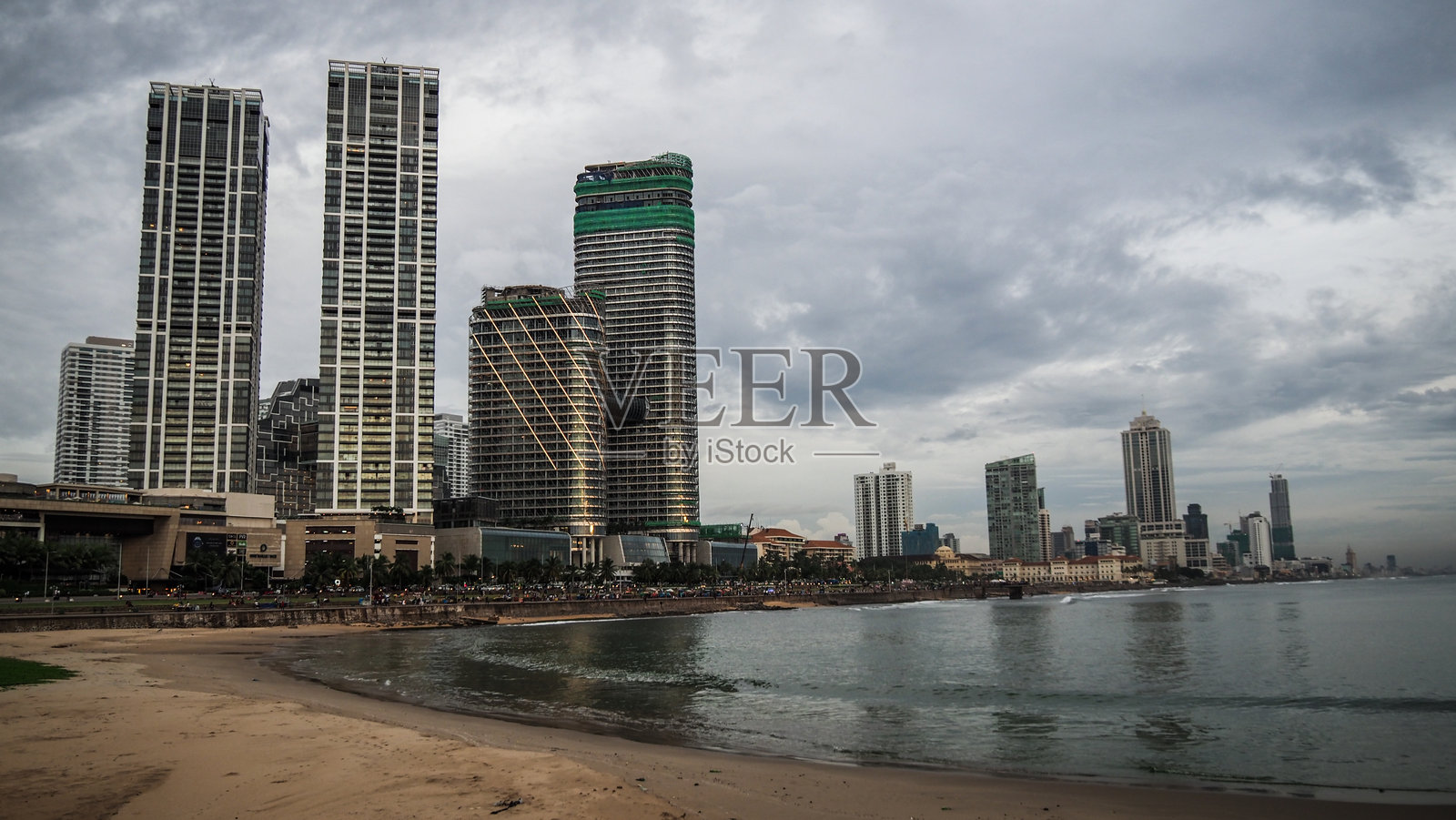 科伦坡加勒面绿地沿线的建筑照片摄影图片