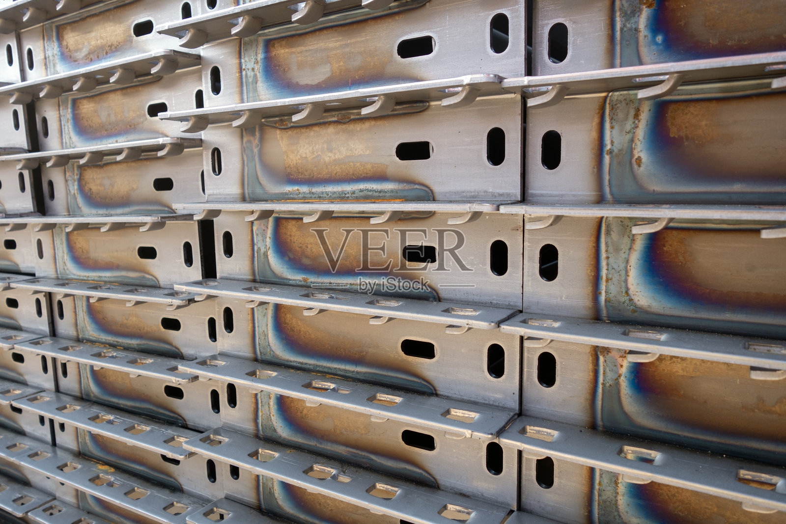 热浸镀锌工艺前的原材料。照片摄影图片