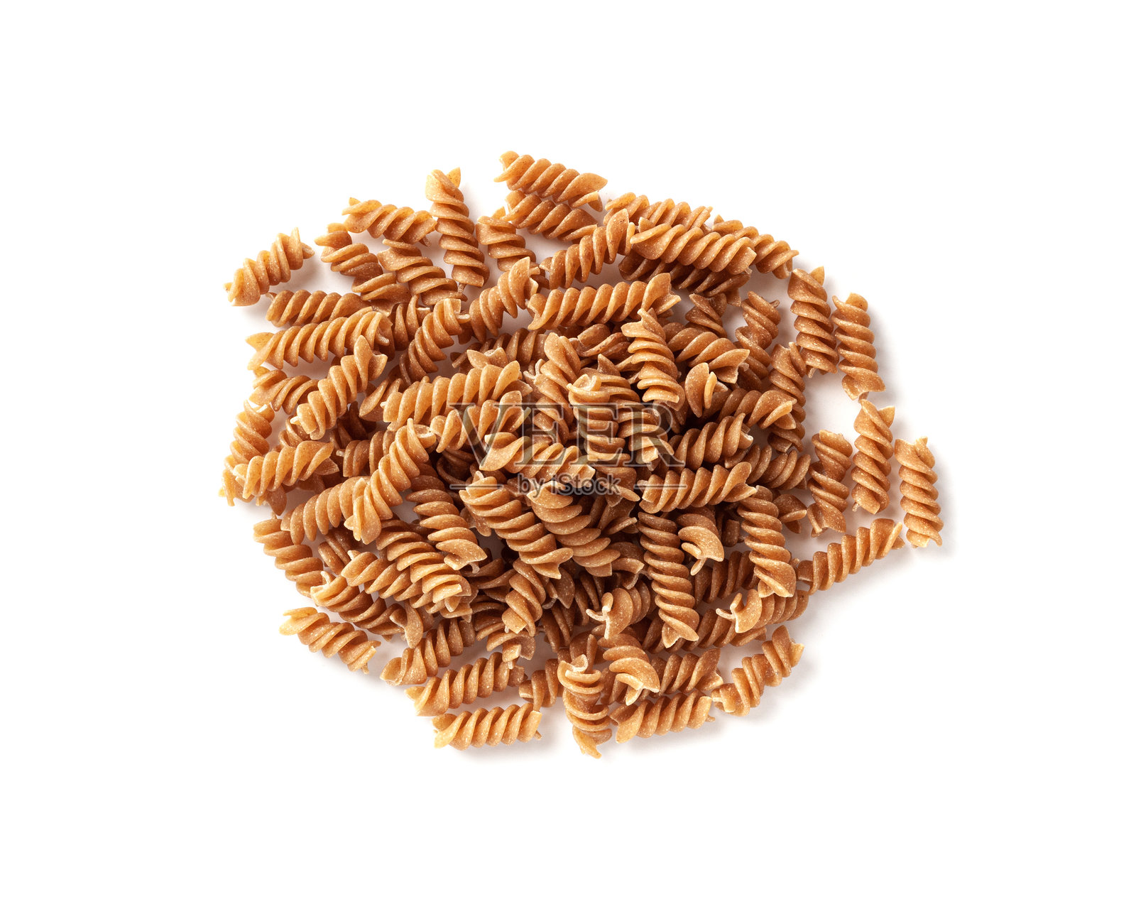 生全麦意大利面，干全麦螺旋面，生斯佩尔特通心粉，健康意大利食品照片摄影图片