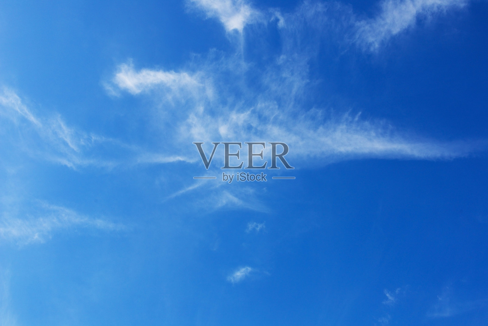 夏天美丽清澈的蓝天照片摄影图片