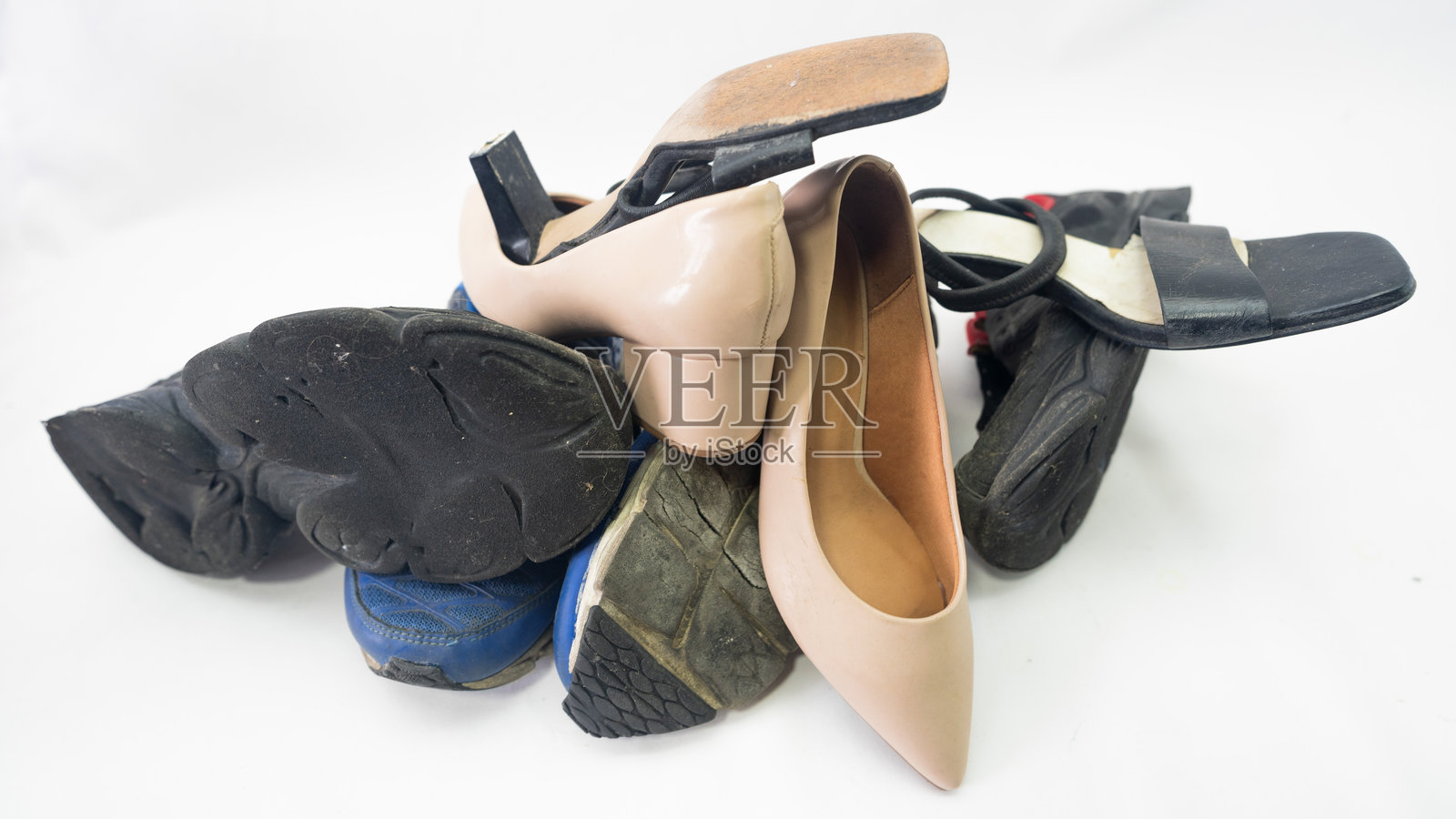 各种类型的男女运动鞋和正式鞋照片摄影图片