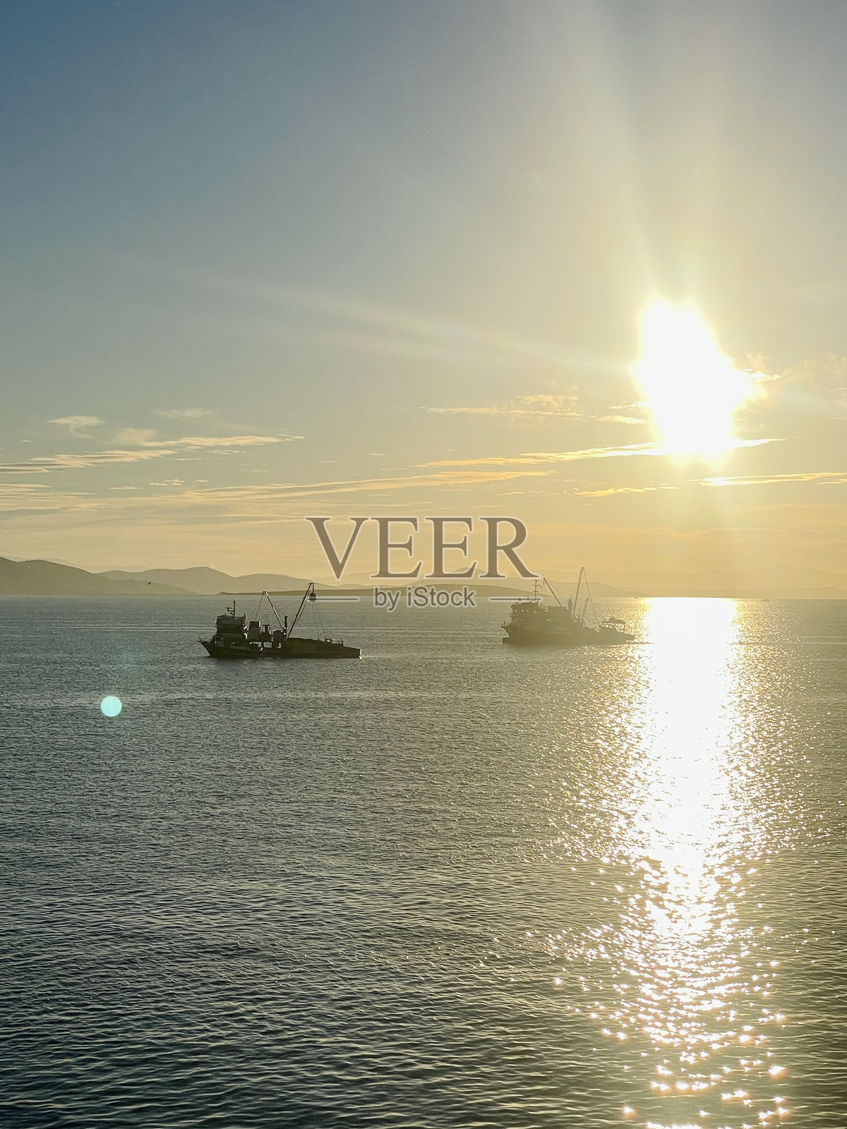 自然 天空 海洋 云彩 太阳 沙滩照片摄影图片