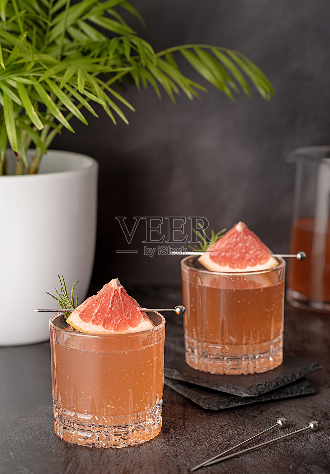 葡萄柚汽水的饮品摄影照片摄影图片