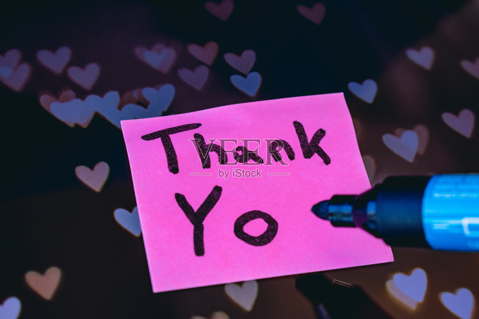 写一条感谢信息。照片摄影图片