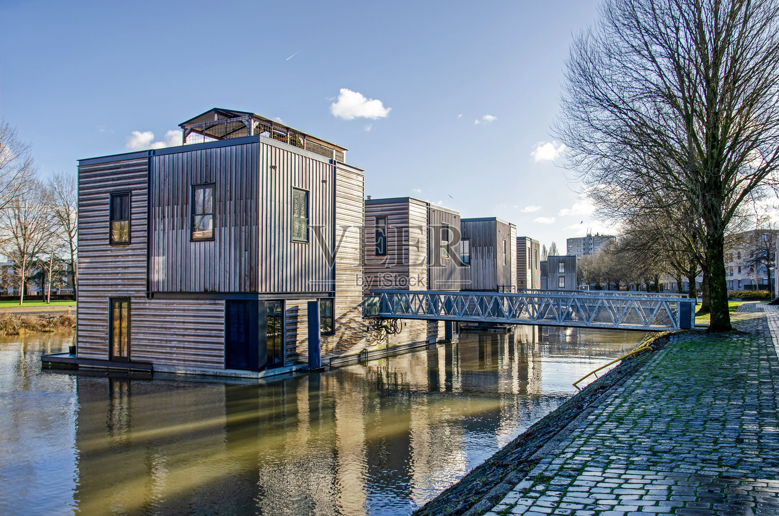 鹿特丹的漂浮别墅照片摄影图片