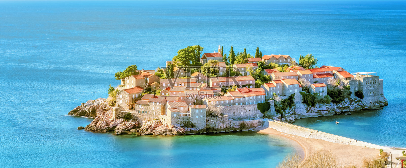 黑山布德瓦的圣斯特凡岛。照片摄影图片