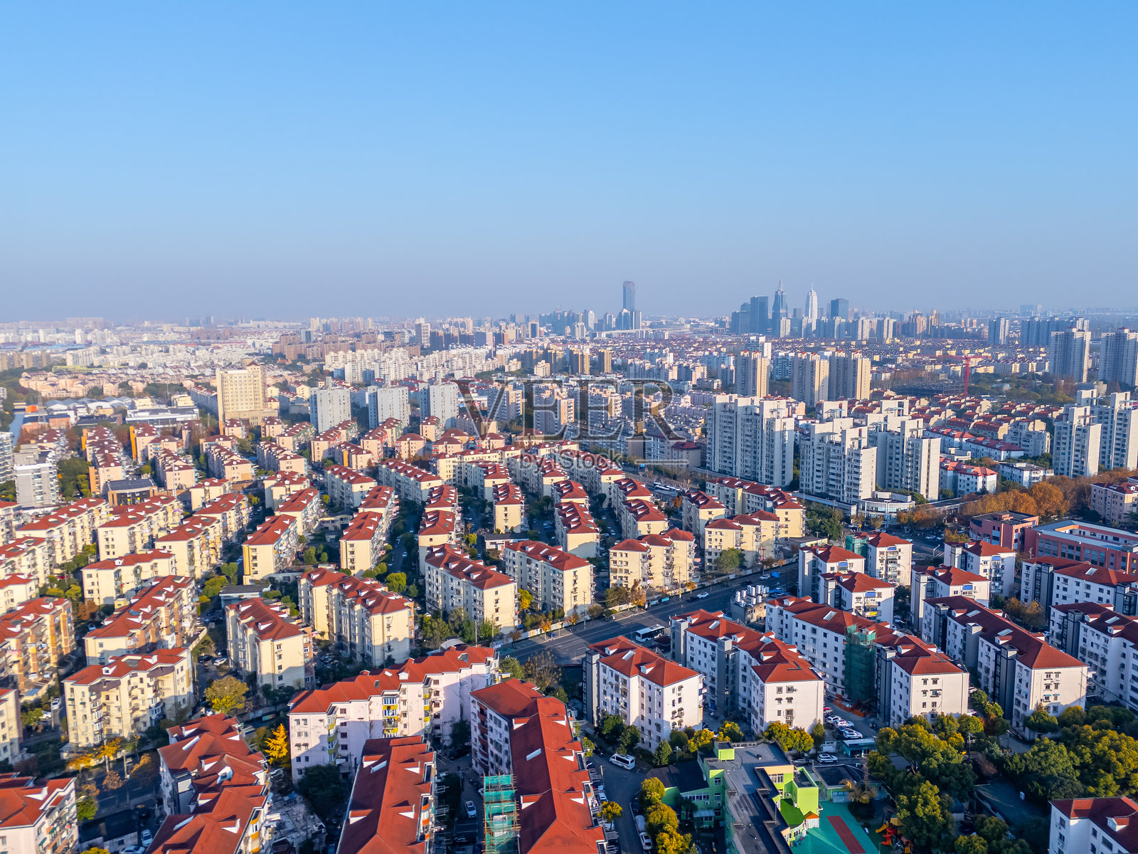 秋季上海天际线的鸟瞰图照片摄影图片