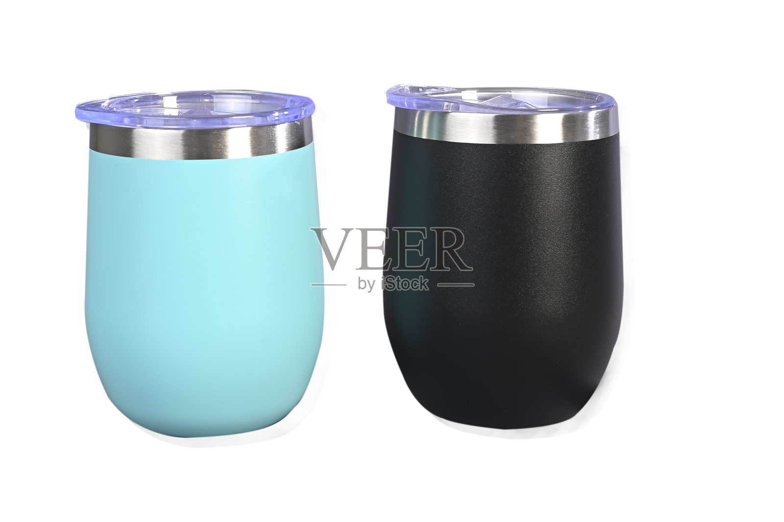 经典保持冷静真空绝缘杯，不锈钢啤酒杯，带亚克力盖，双层壁坚固金属杯，洗碗机安全绝缘杯照片摄影图片