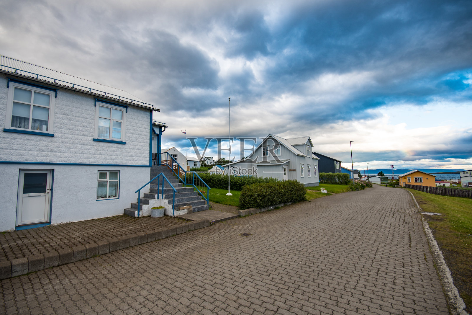 冰岛北部Hrisey岛上的村庄照片摄影图片