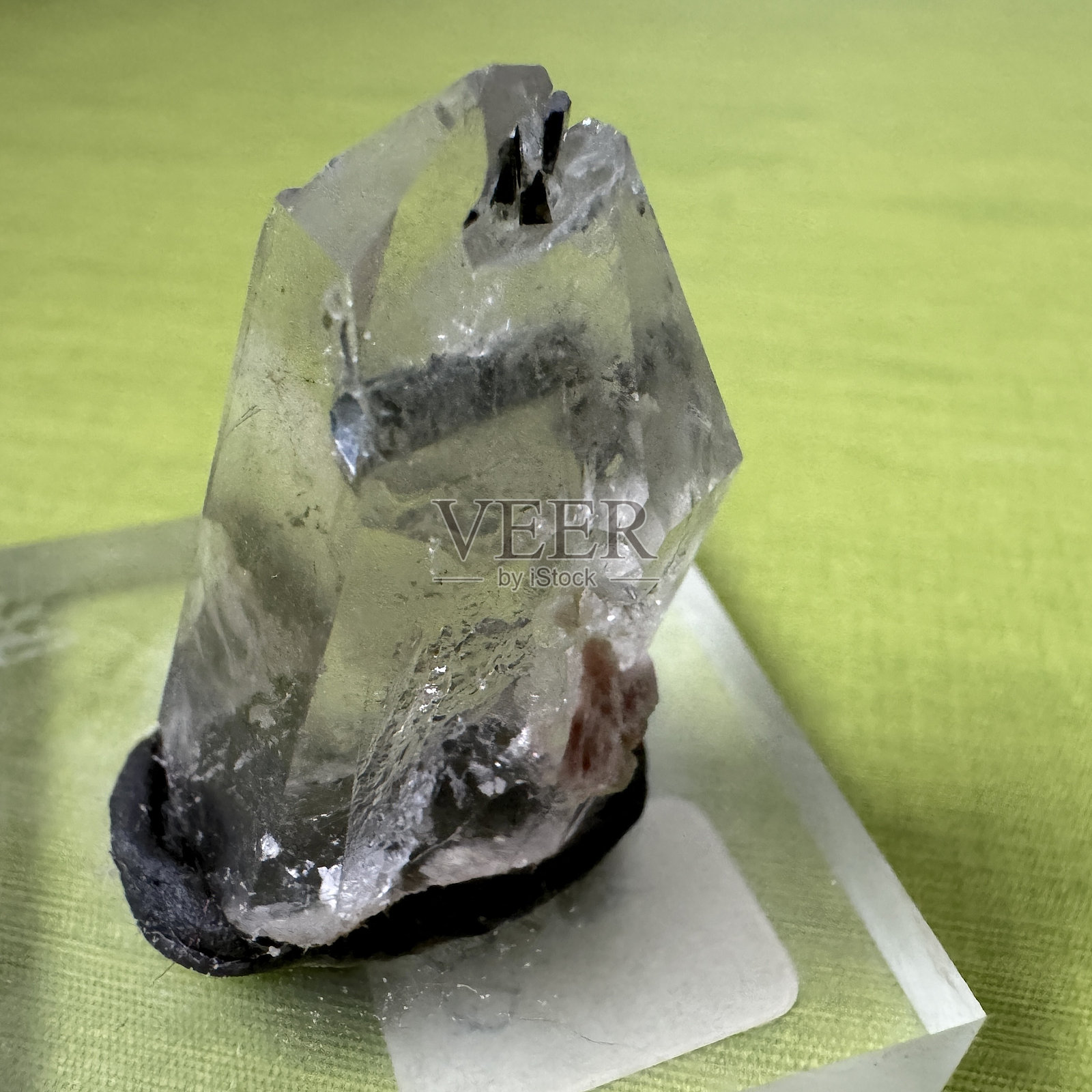 来自矿物收藏的石英照片摄影图片