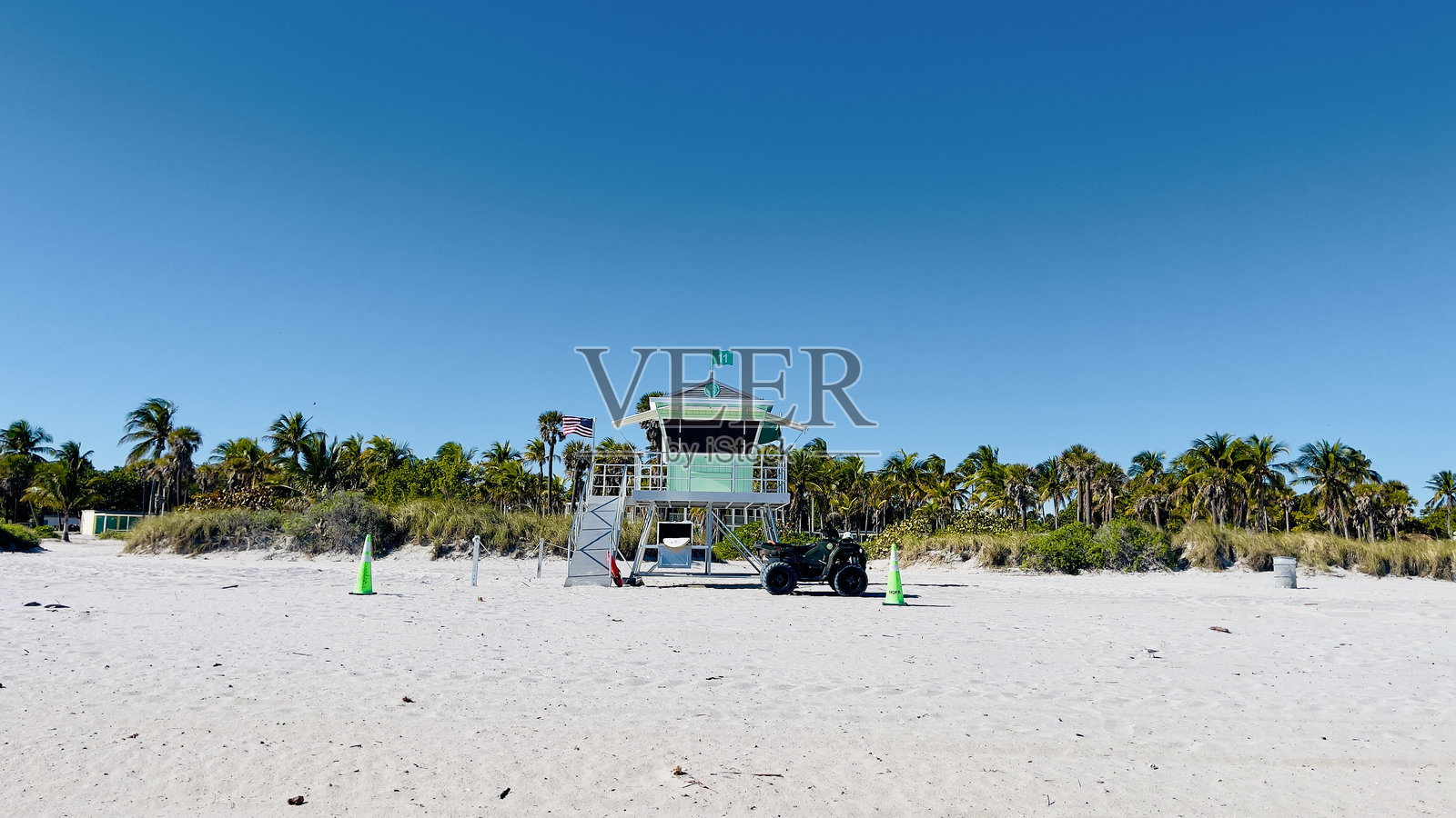 基比斯坎岛，佛罗里达州，迈阿密海滩，海滩救护队，2025年1月照片摄影图片