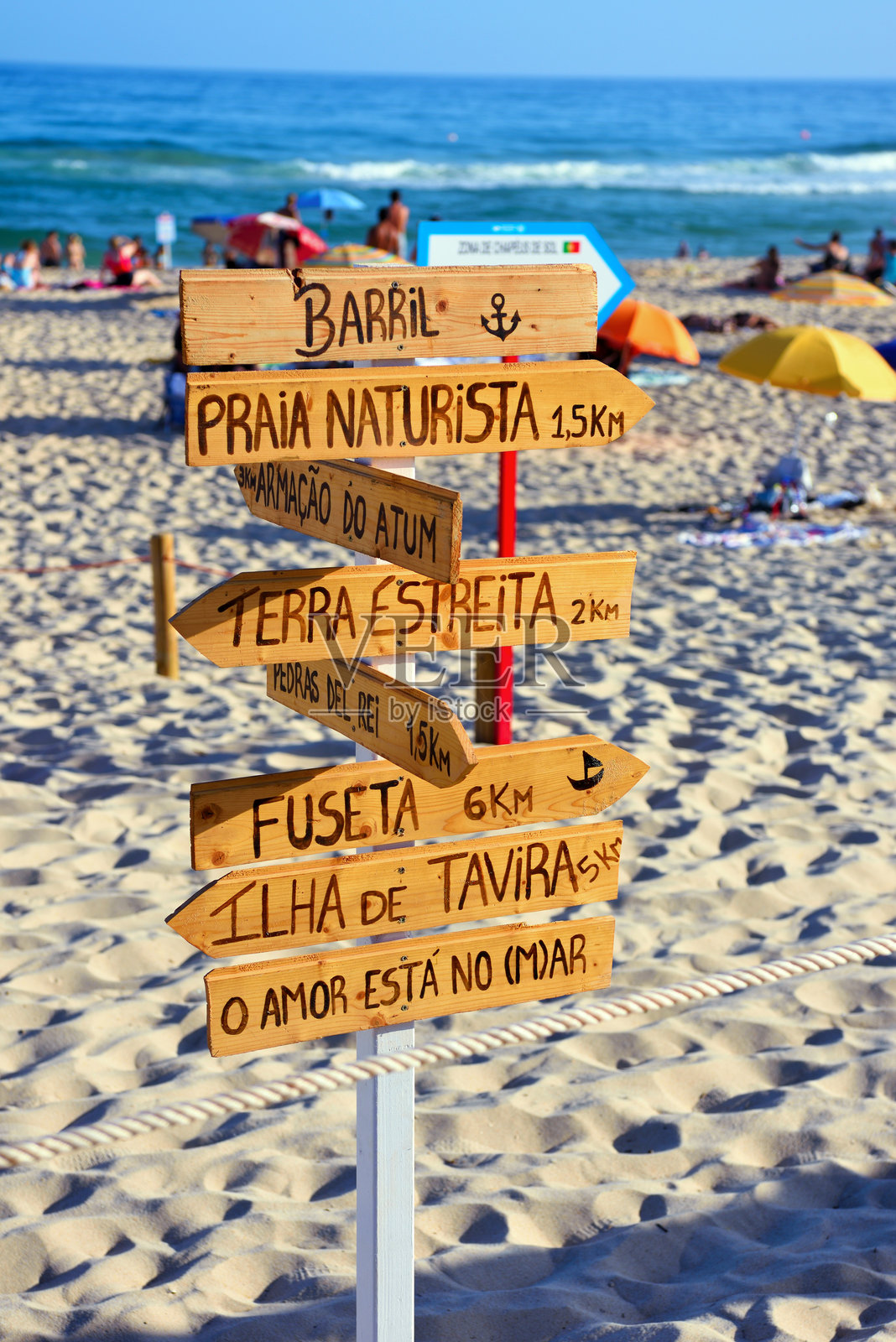 巴里尔海滩（Praia do Barril），阿尔加维，葡萄牙照片摄影图片