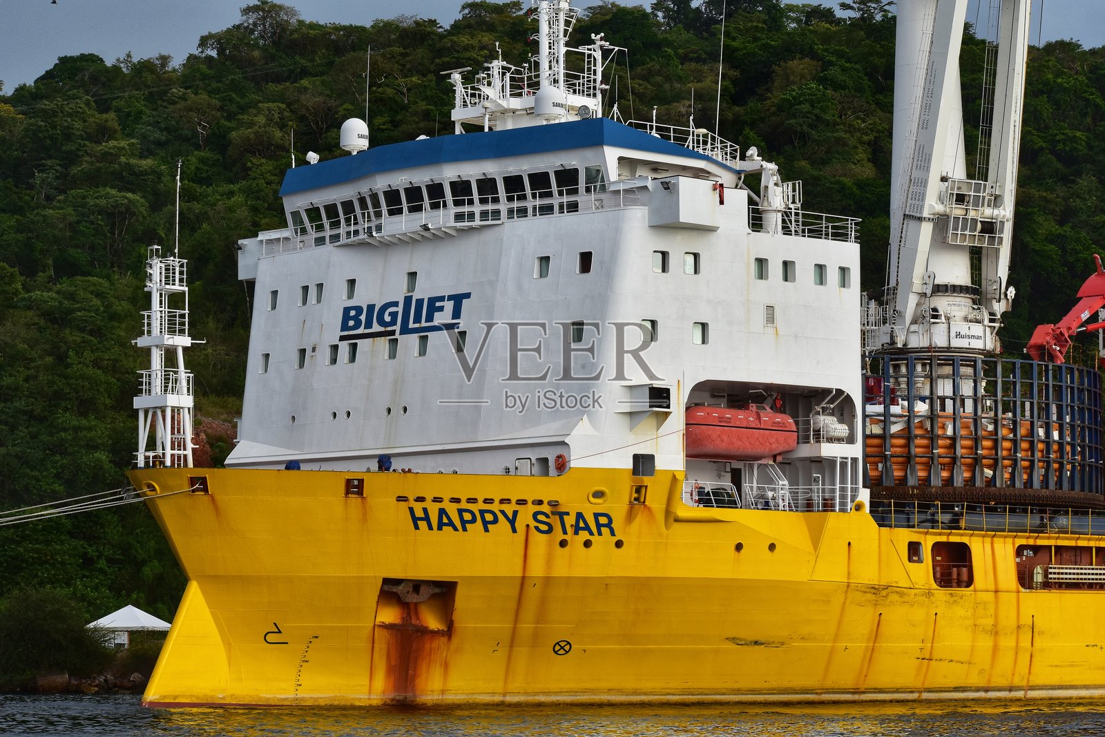 来自特立尼达和多巴哥查瓜拉马斯的BigLift航运公司的快乐星号货船照片摄影图片