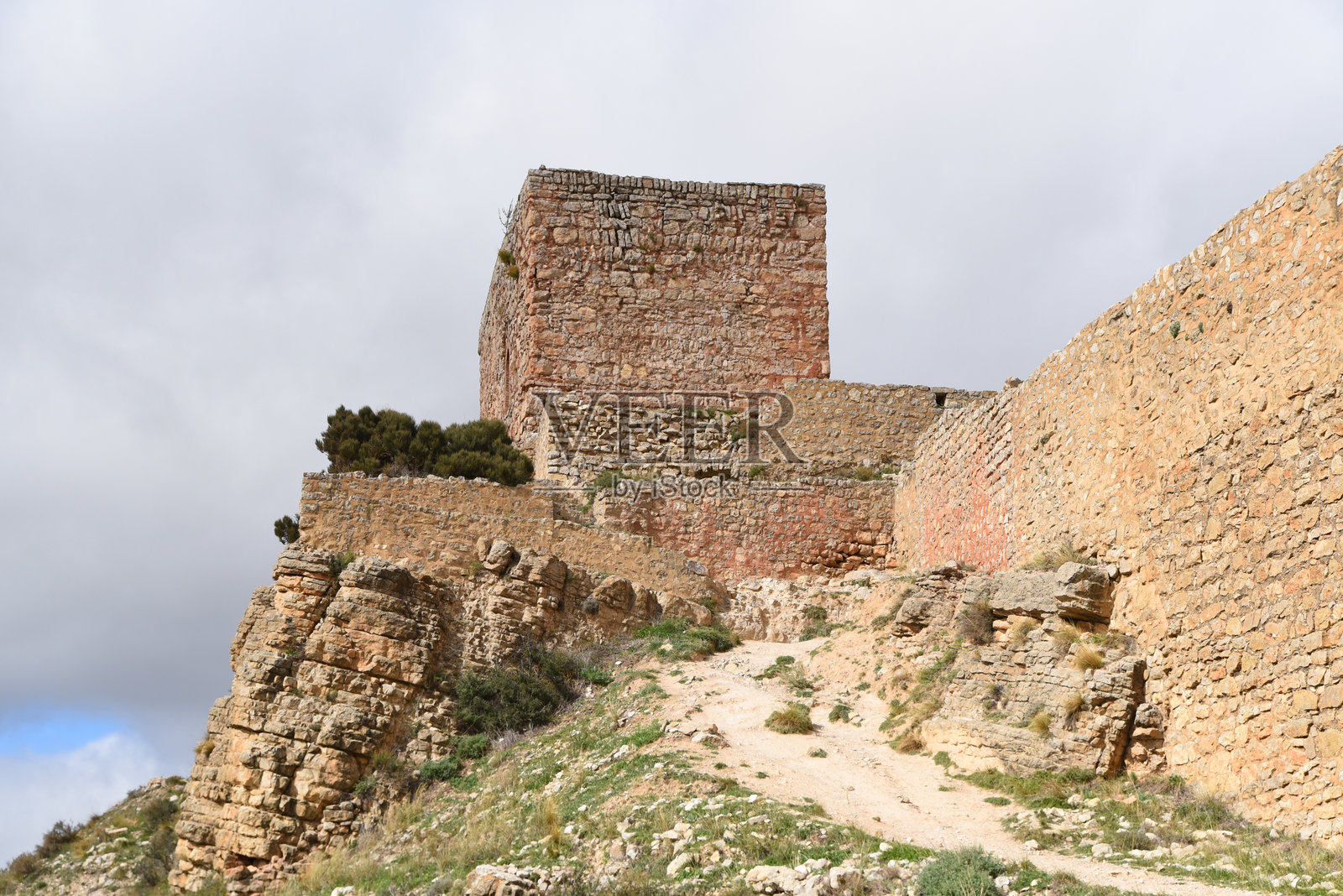 阿尔巴拉辛城堡的城墙（西班牙）照片摄影图片