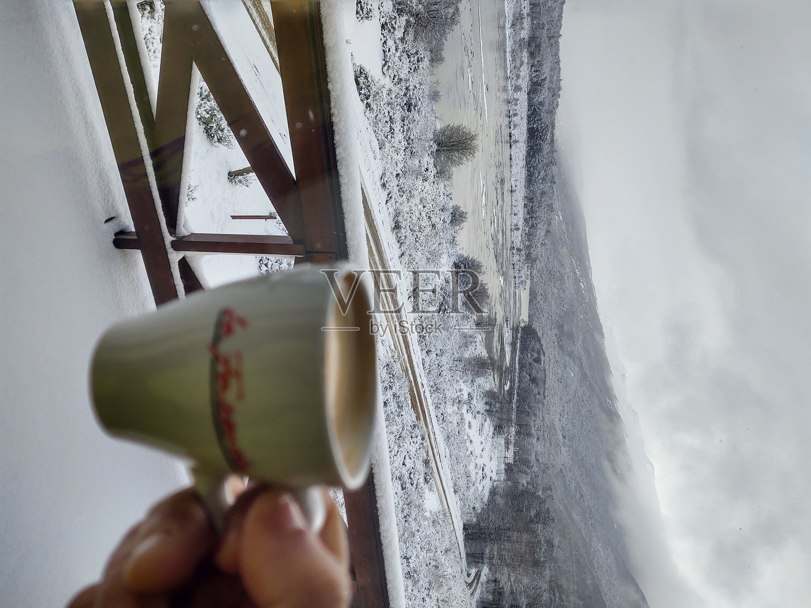 伊乌苏阿亚照片摄影图片