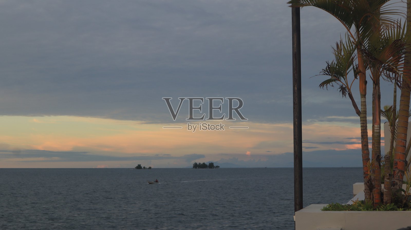 戏剧性的日落照片摄影图片