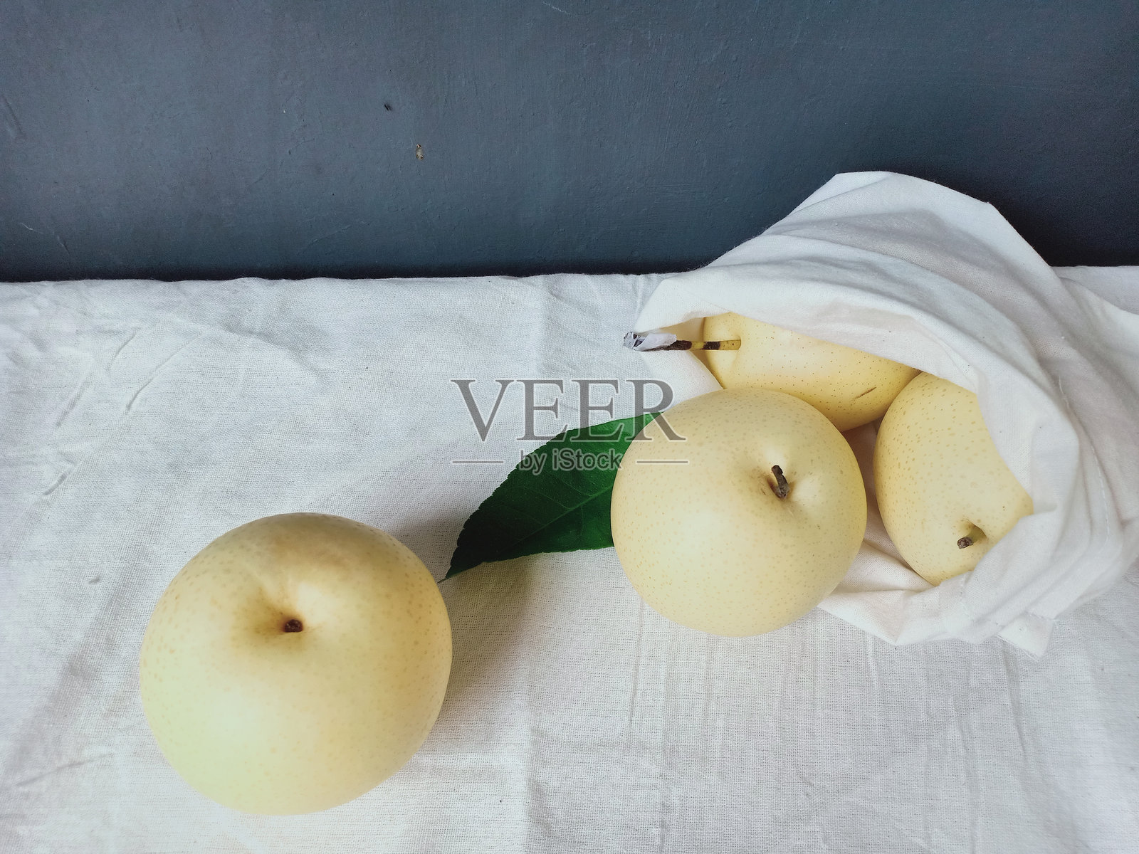 新鲜的梨照片摄影图片