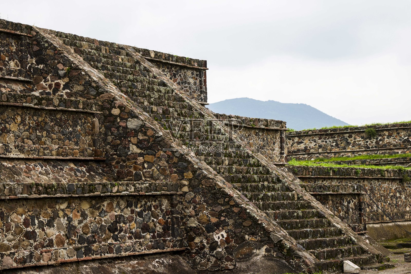 特奥蒂瓦坎考古区，拥有最大的金字塔的城市照片摄影图片