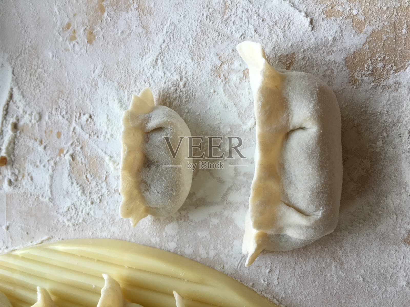 制作饺子照片摄影图片