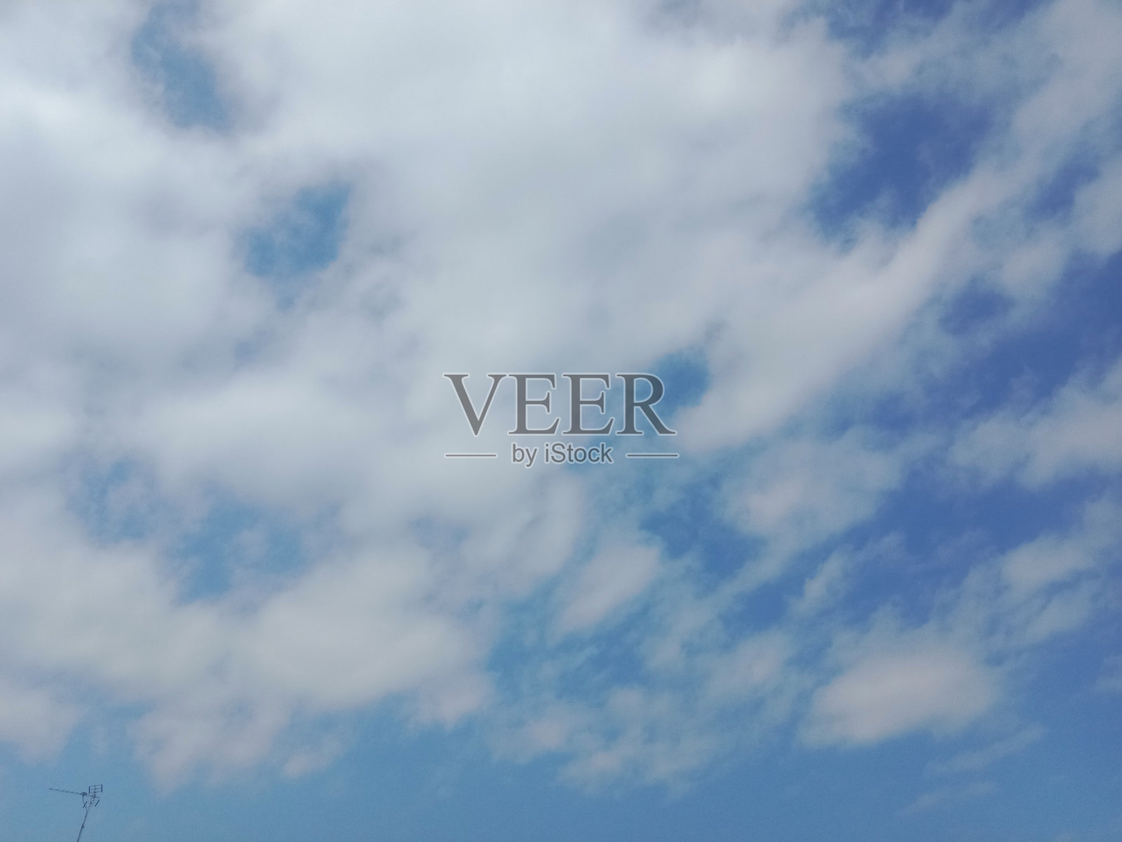 蓝天上的云彩照片摄影图片