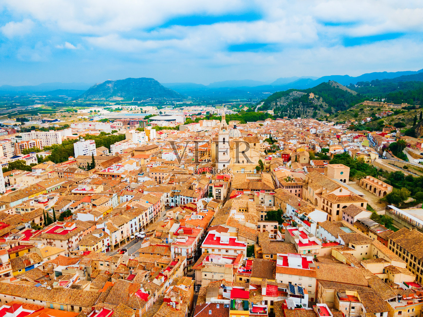 西班牙哈蒂瓦大学大教堂的航拍全景图照片摄影图片