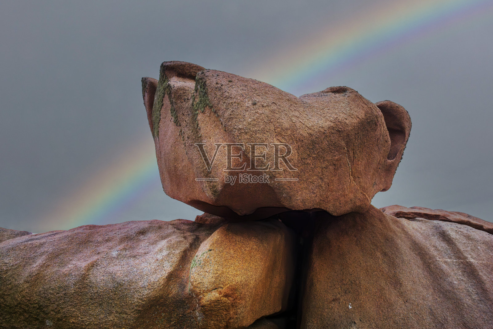 粉红色花岗岩海岸照片摄影图片