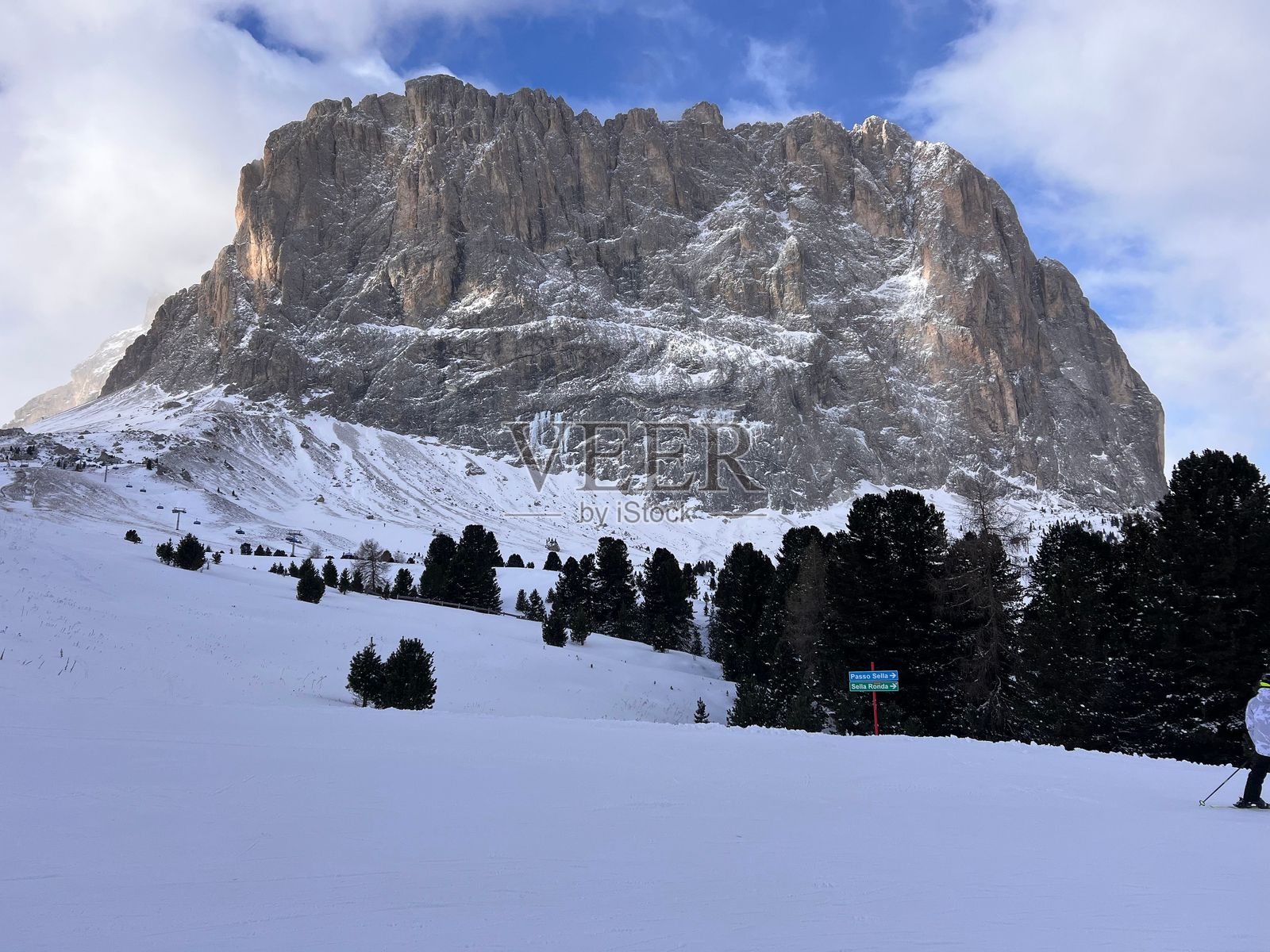 雪覆盖的山脉风景照片摄影图片